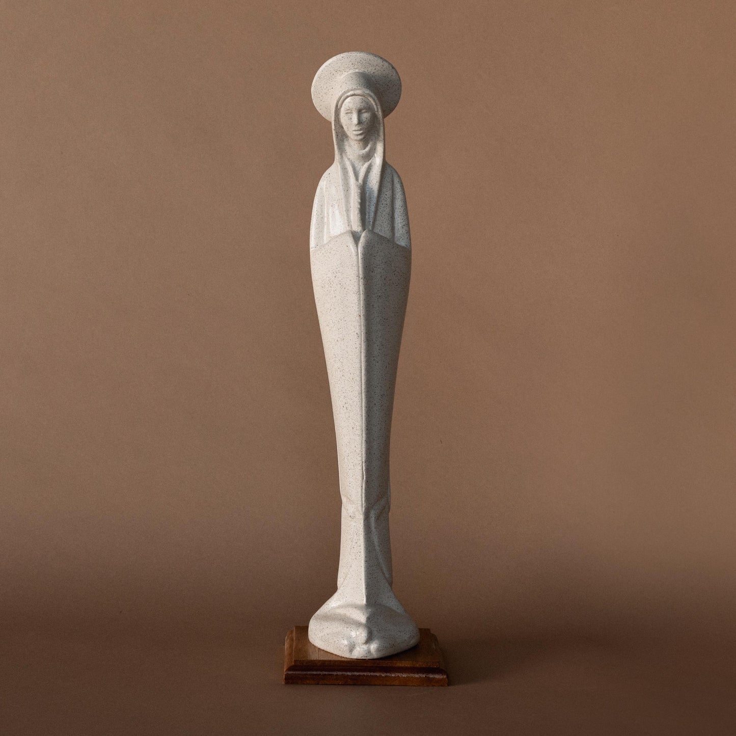 Virgin of Hope Stone of 16 in (40 cm)