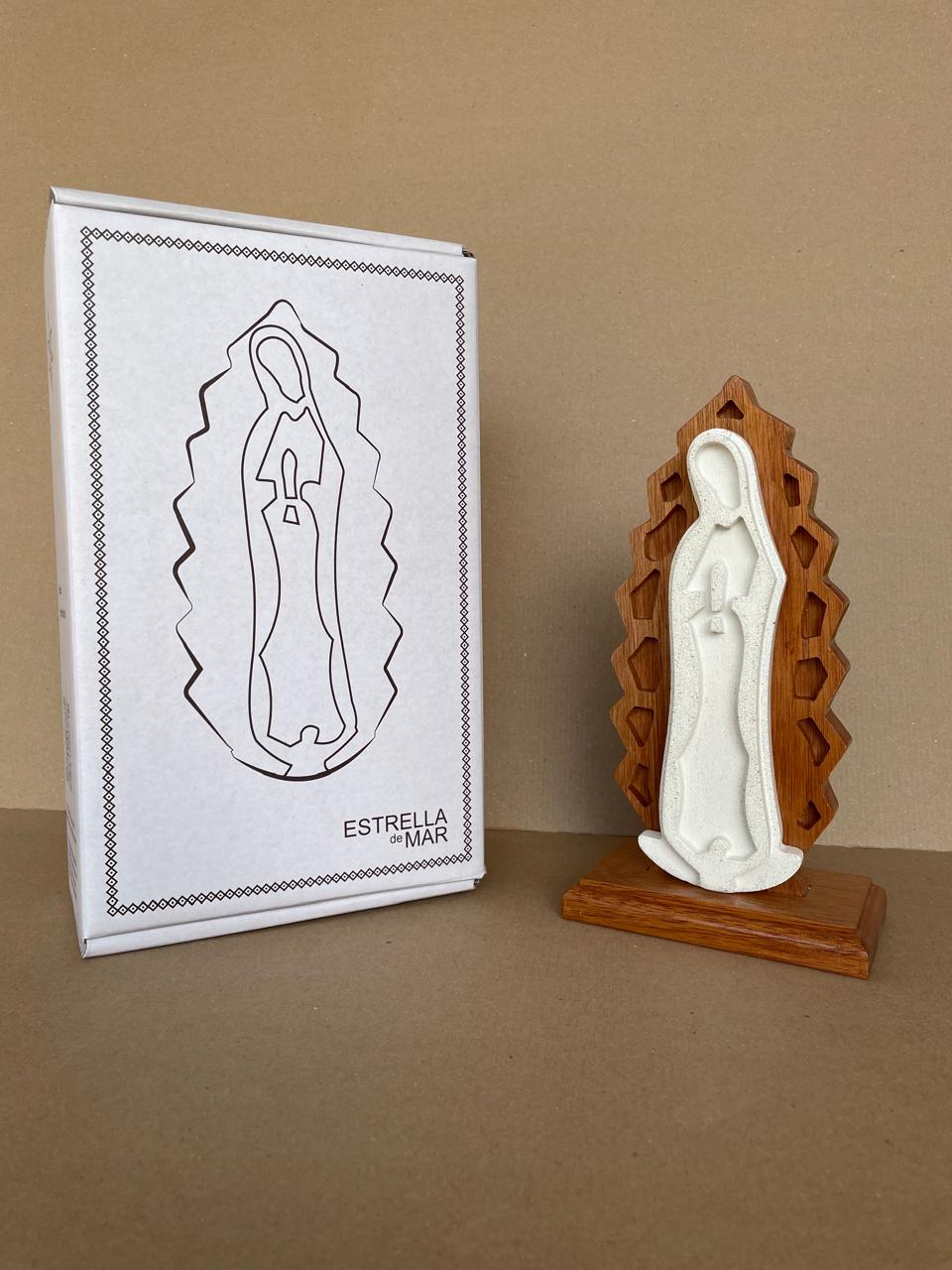 Virgin Morenita Stone & Wood of 9.5 in (24 cm)